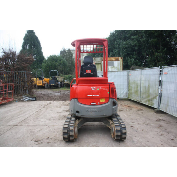 2014 YANMAR SV26-46266386