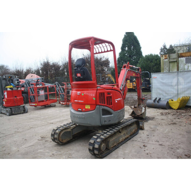 2014 YANMAR SV26-46266387