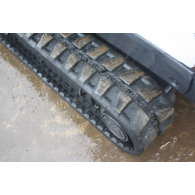 2015 بوبكات E17-46266408