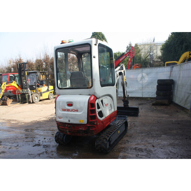 2016 تاكوتشي TB216-46266502