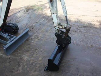 2016-takeuchi-tb216-1436843-46266510