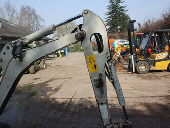 2016-takeuchi-tb216-1436843-46266511