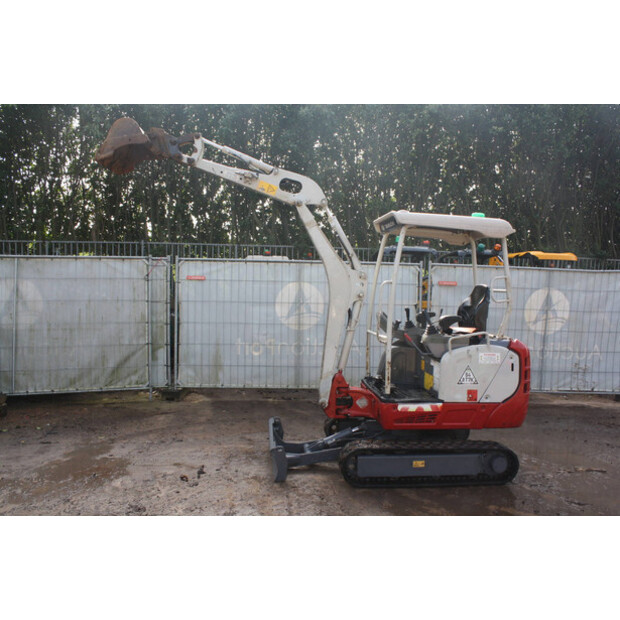 2019 تاكوتشي TB216-46266530