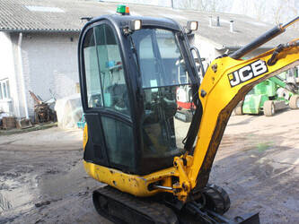 2014-jcb-8040-1436846-46266557