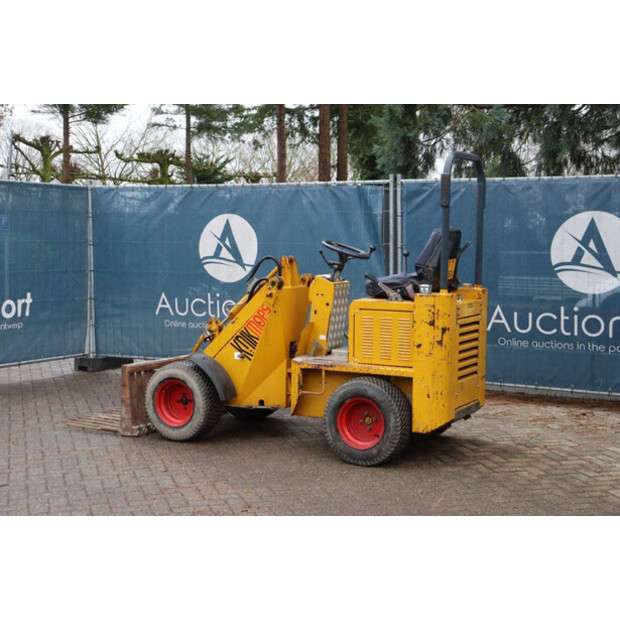 2011 Knikmops 90-46266653