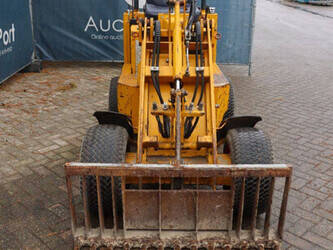 2011-knikmops-90-1436850-46266658