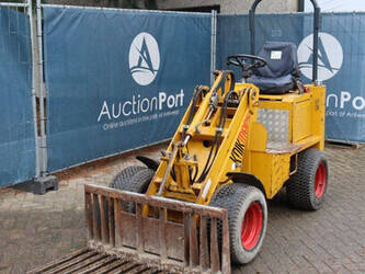 2011-knikmops-90-1436850-46266659