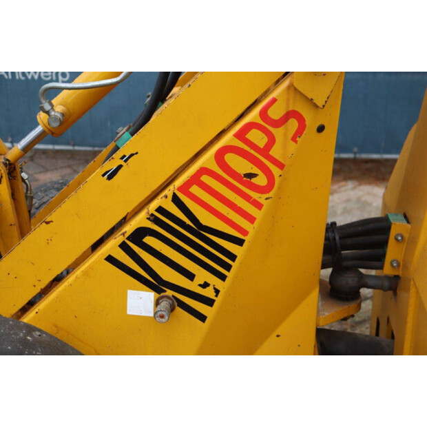 2011 Knikmops 90-46266665