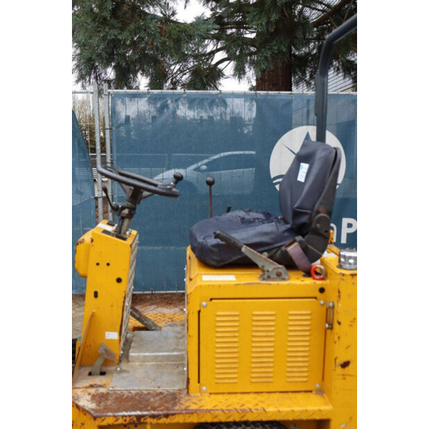 2011 Knikmops 90-46266671