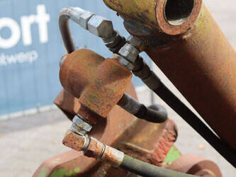 2010-dacia-logan-1436853-46266776