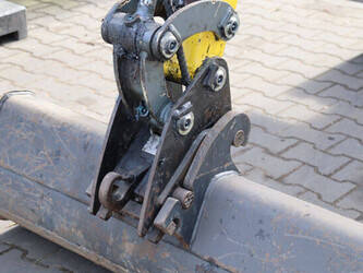 2017-neuson-et24-46266804