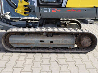 2017-neuson-et24-46266805