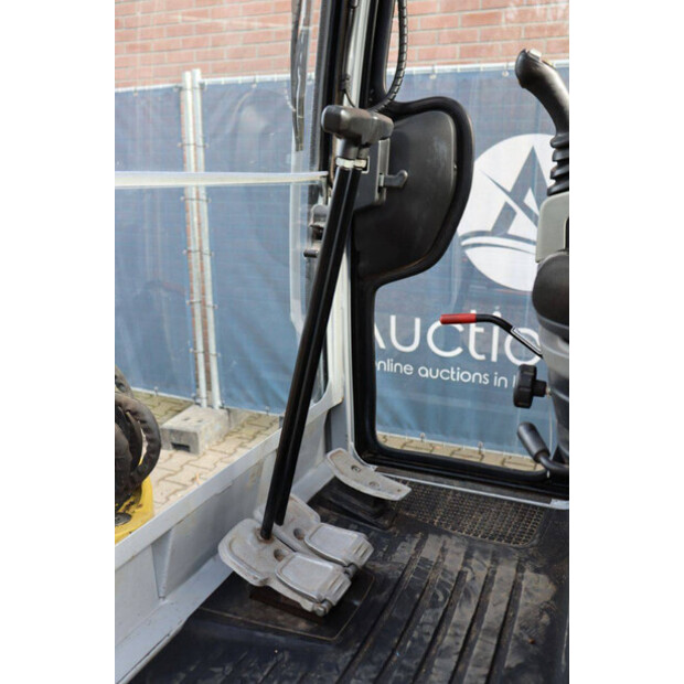 2017 Neuson ET24-46266817