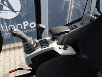 2017-neuson-et24-46266819