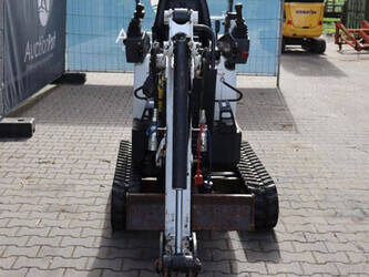 2016-bobcat-e10-1436856-46266898