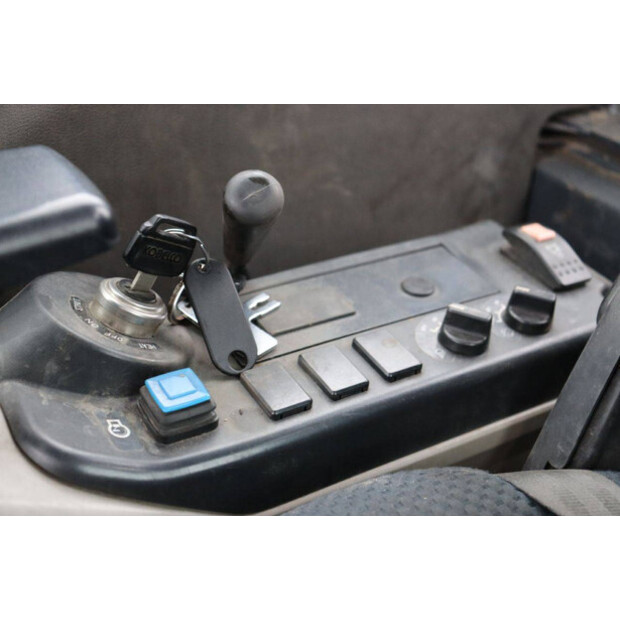 كوبيلكو SK28SR-46267034