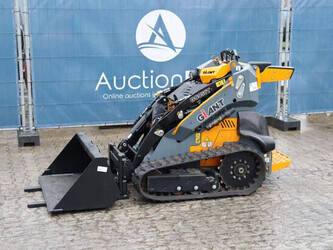 صورة ل شيولات مجنزرة 2025 جاينت GS950T Compact Track Loader