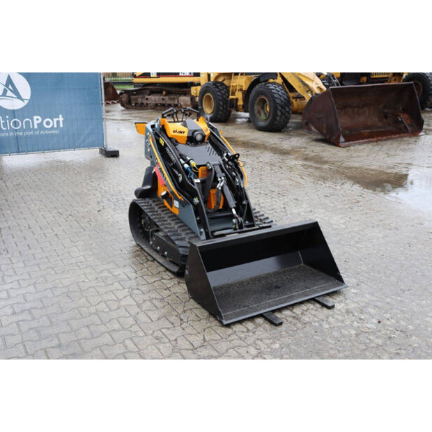 2025 جاينت GS950T Compact Track Loader-46267155