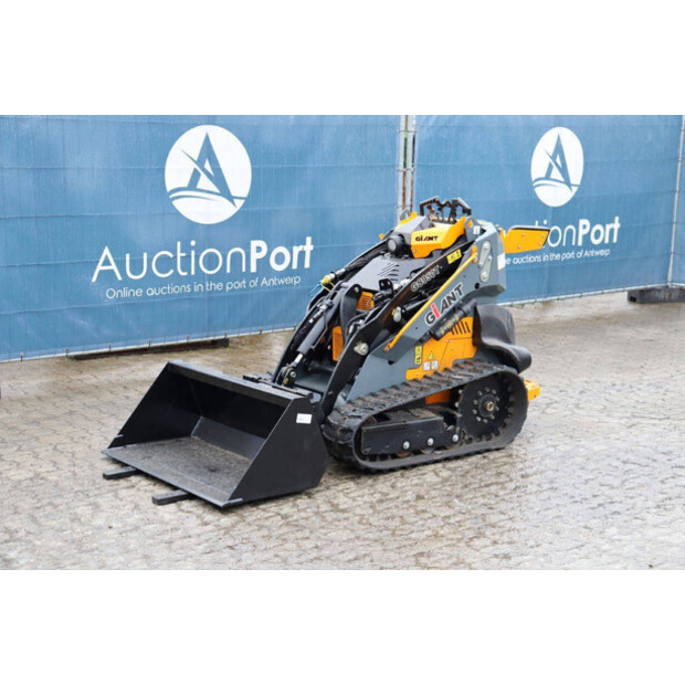 2025 جاينت GS950T Compact Track Loader-46267157