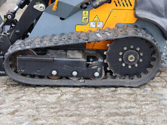 2025-giant-gs950t-compact-track-loader-46267168