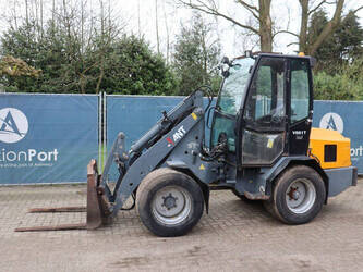 Image for WHEEL LOADERS 2012 GiANT V881T