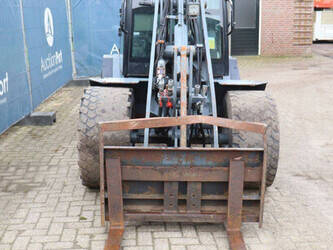 2012-giant-v881t-1436863-46267243