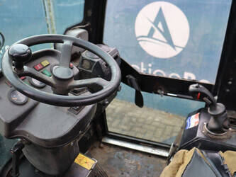 2012-giant-v881t-1436863-46267263