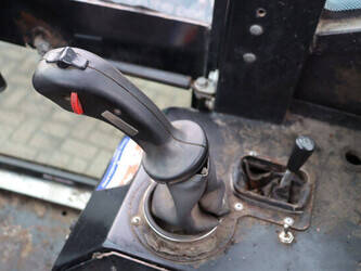 2012-giant-v881t-1436863-46267266