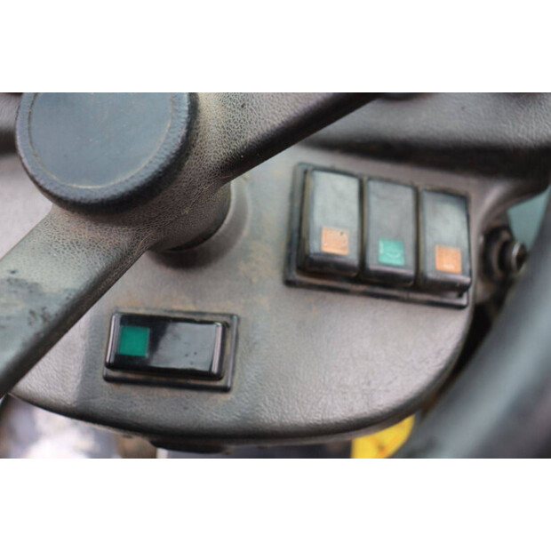 2012 GiANT V881T-46267268