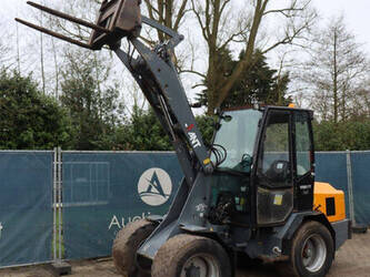 2012-giant-v881t-1436863-46267272