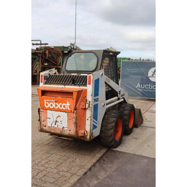 بوبكات 743-46267643