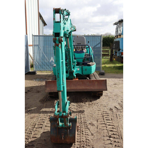 Komatsu PC27R-8-46268297