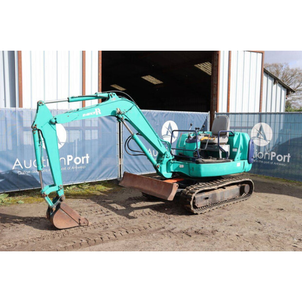 Komatsu PC27R-8-46268298