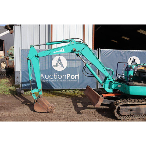 Komatsu PC27R-8-46268299