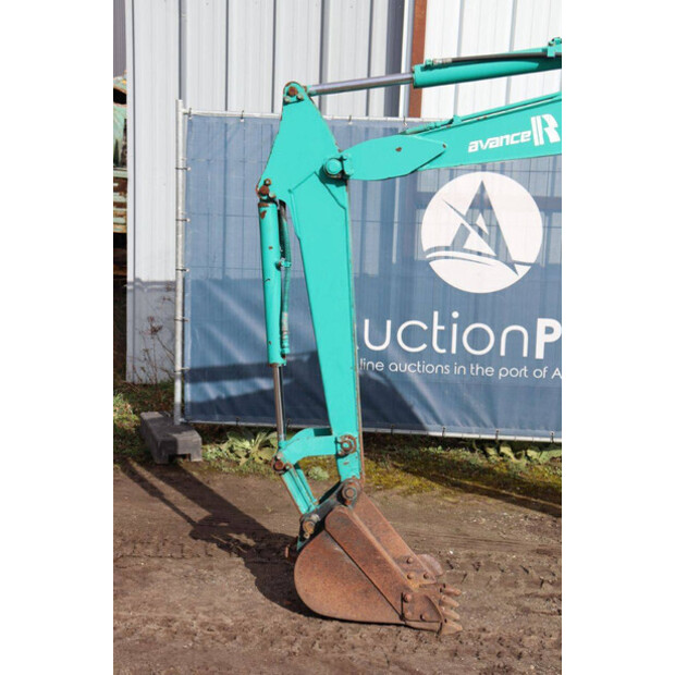 Komatsu PC27R-8-46268300