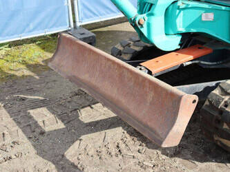 komatsu-pc27r-8-1436895-46268303