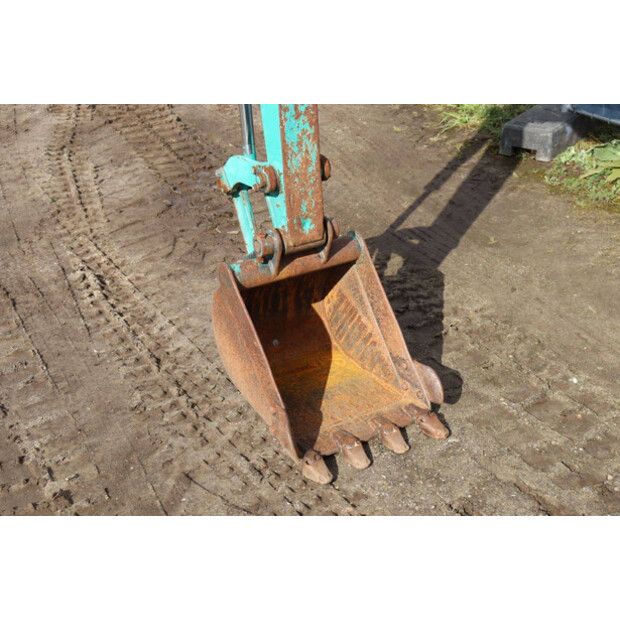 Komatsu PC27R-8-46268304