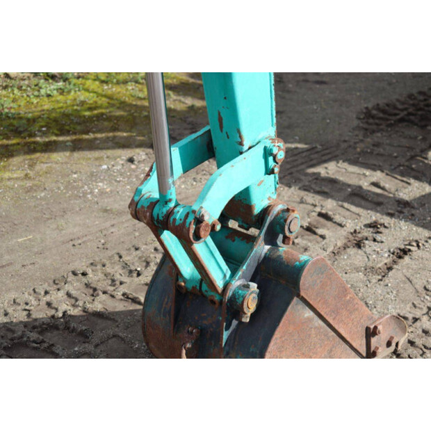 Komatsu PC27R-8-46268307