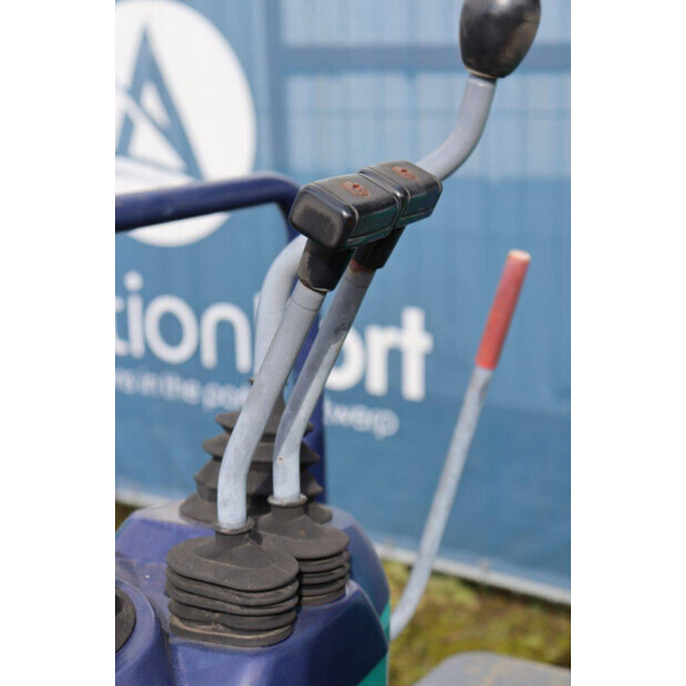 Komatsu PC27R-8-46268319