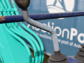 komatsu-pc27r-8-1436895-46268320