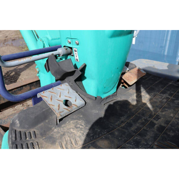 Komatsu PC27R-8-46268322