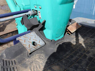 komatsu-pc27r-8-1436895-46268322