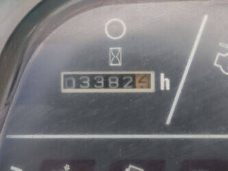 komatsu-pc27r-8-1436895-46268324