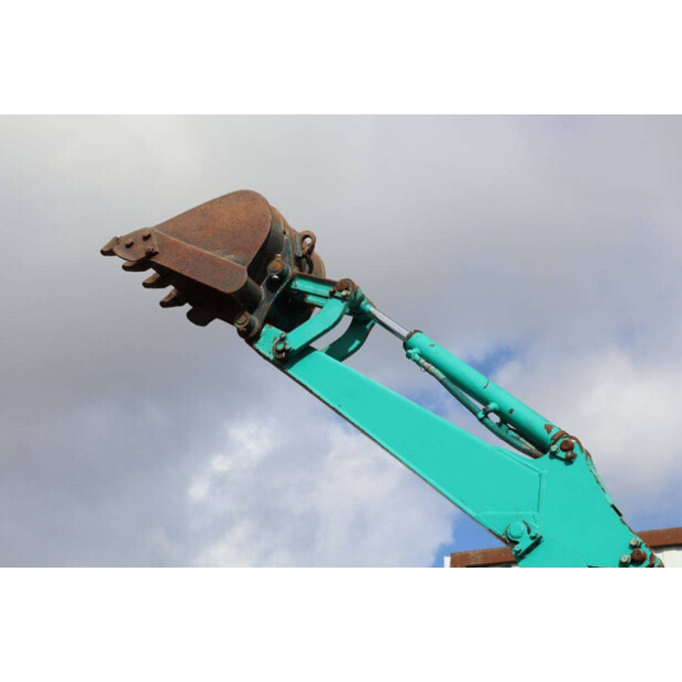 Komatsu PC27R-8-46268329