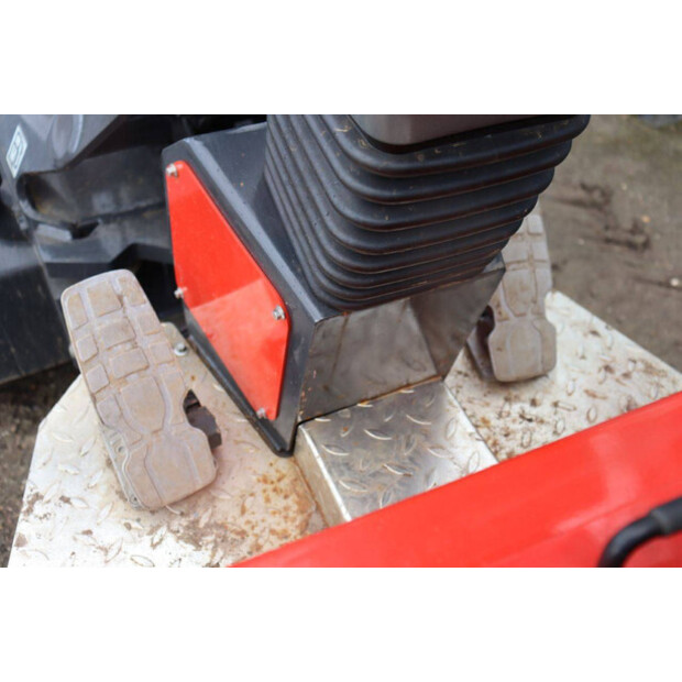 2025 Heracles H160-46268361