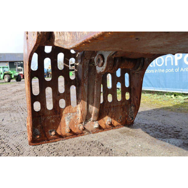 2016 Demarec D24H-P-HD-46268384