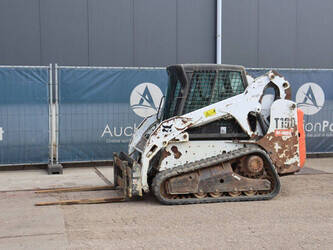 صورة ل شيولات مجنزرة 2011 بوبكات T190