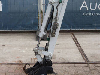 2016-takeuchi-tb210r-1436906-46268631