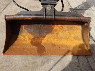 2010-hitachi-zx85us-3-1436907-46268672