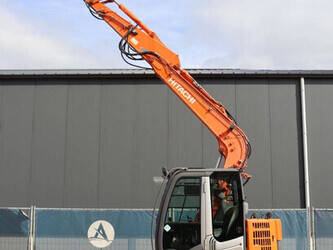 2010-hitachi-zx85us-3-1436907-46268697